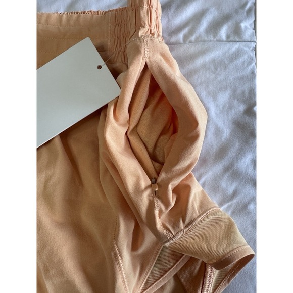 NEW Lululemon Hotty Hot Shorts Size 14 HR High Rise 2.5" Lined Rock Melon NWT - Picture 5 of 11